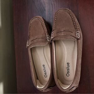Women’s Brown Loafers New w/o tags